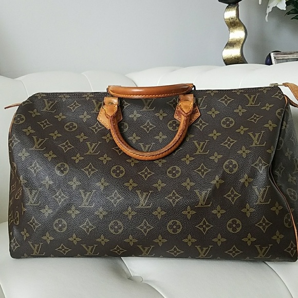Louis Vuitton Handbags - SOLD**Louis Vuitton Speedy 40